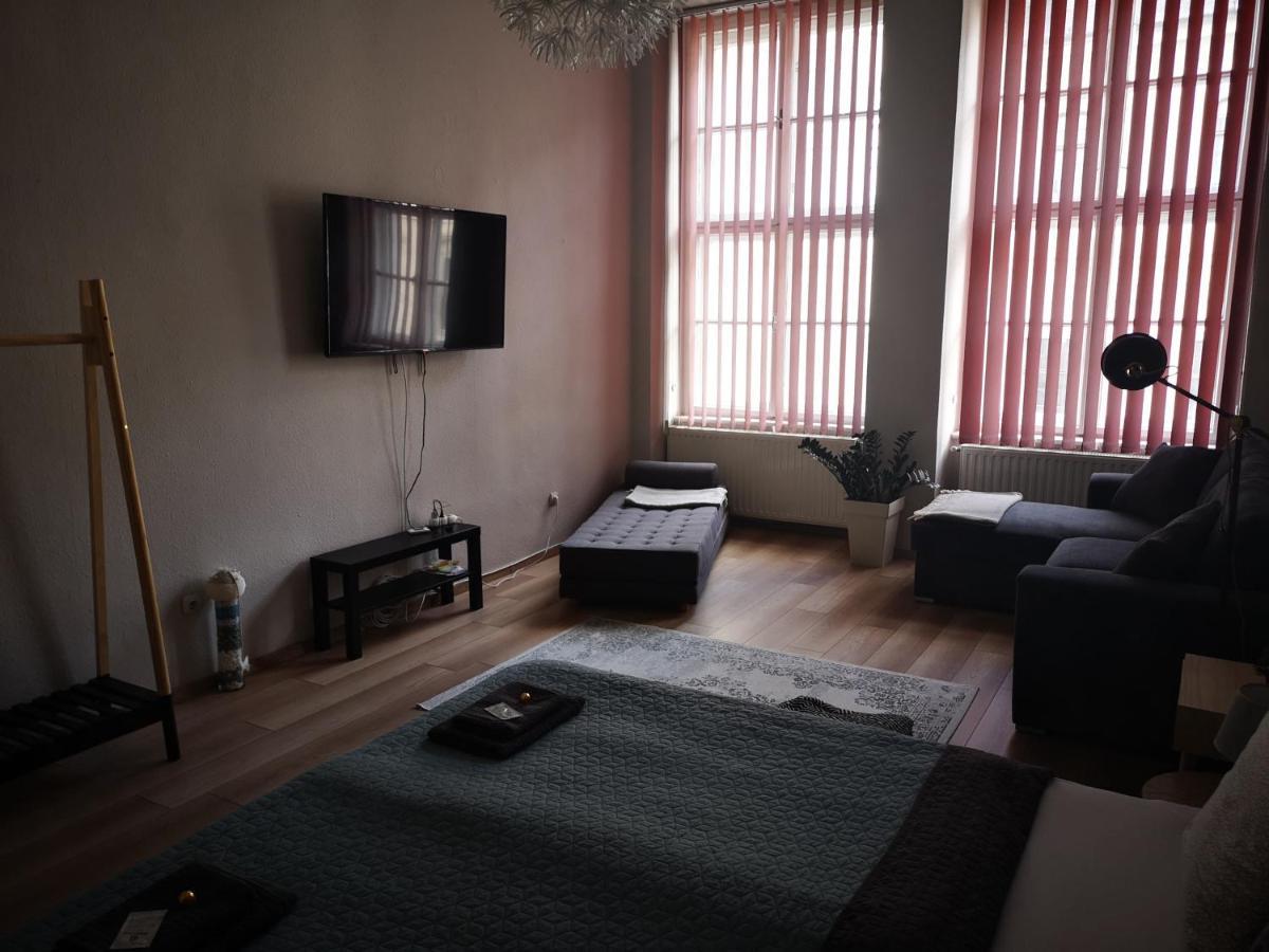 Palace - Belvarosi Apartman Eğri Dış mekan fotoğraf