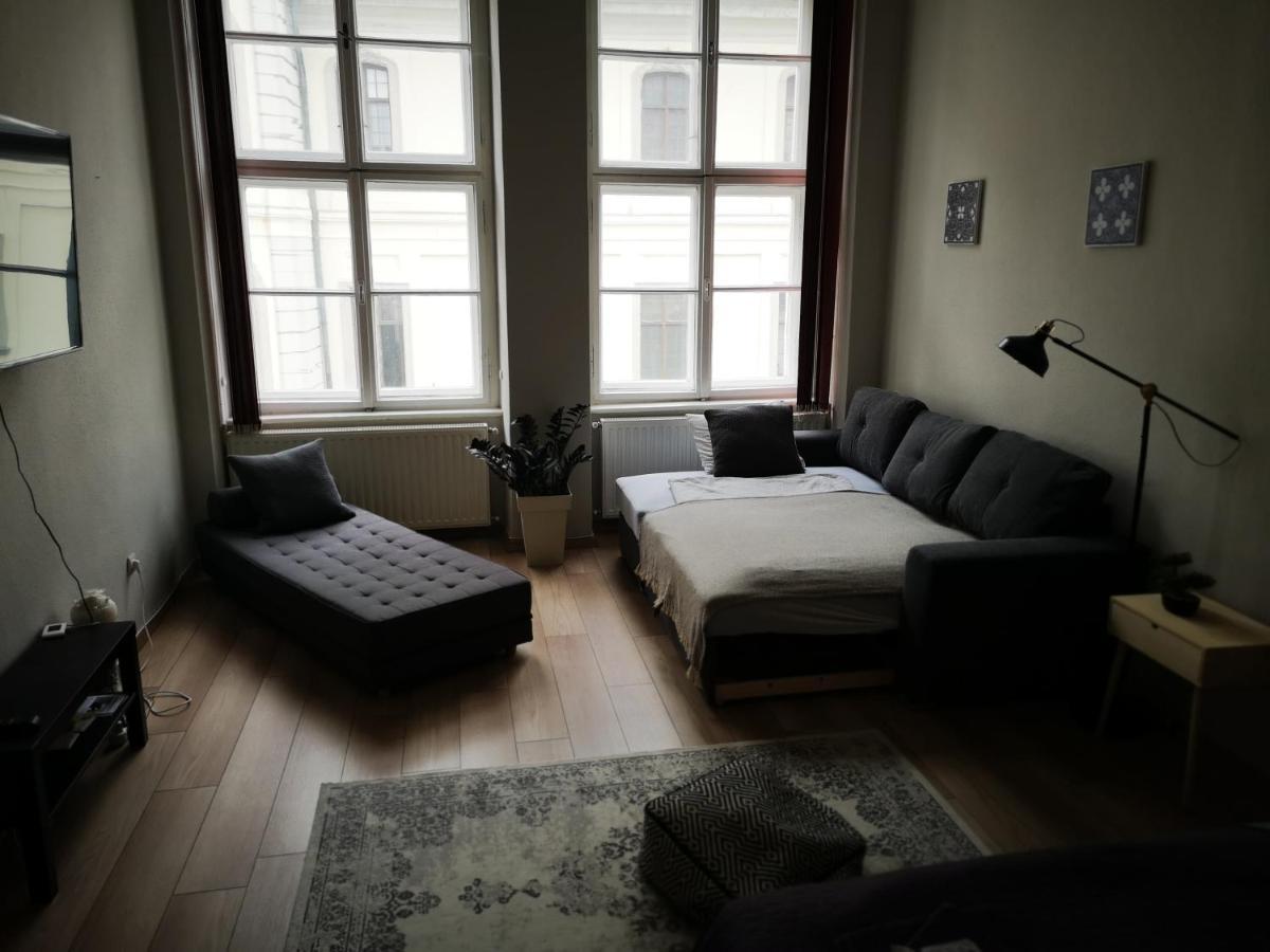 Palace - Belvarosi Apartman Eğri Dış mekan fotoğraf